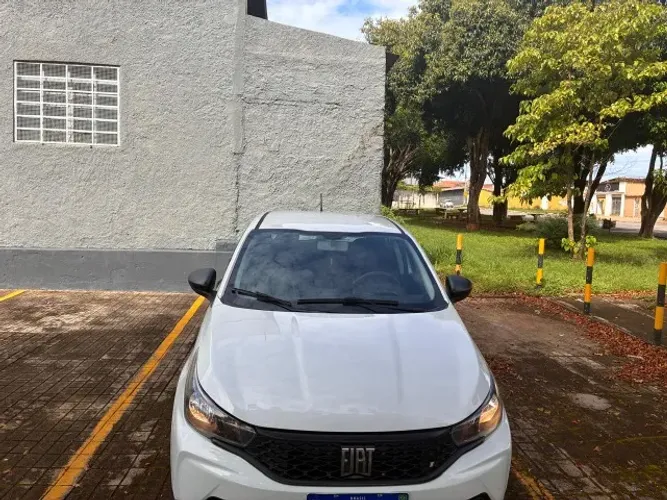 Fiat Argo 1.0 6V Flex. 2024