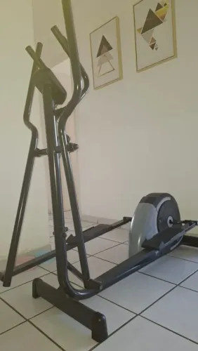 Bicicleta ergométrica seminova 