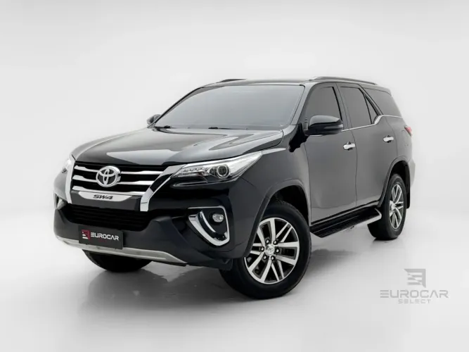 Toyota Hilux SW4 SRX 4X4 2.8 TDI 16V Dies. Aut. 2019