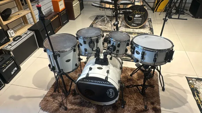 Bateria acústica RMV Crossroad (Reduzida)