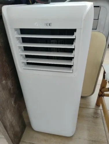 Ar-Condicionado Portátil Gree 12.000 BTUs - Excelente Estado
