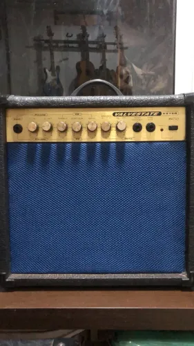 Amplificador Marshall Valvestate VS15R