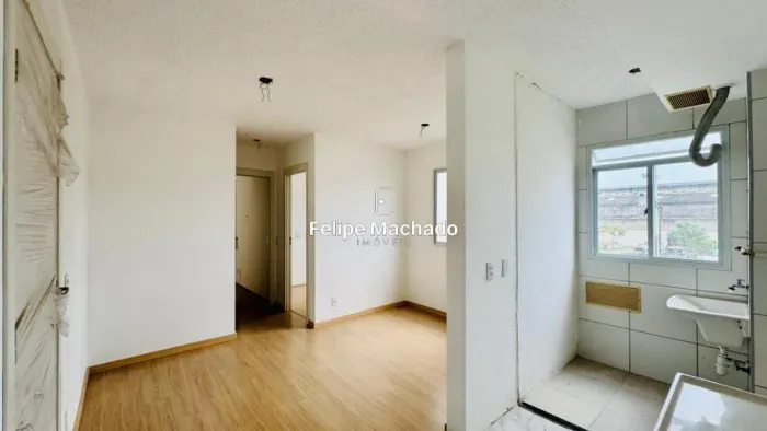 APARTAMENTO 2 QUARTOS - DEZ RAMOS