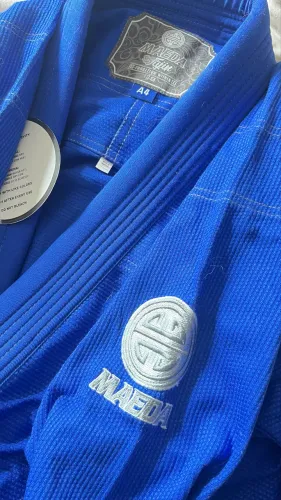Kimono MAEDA A4 Azul