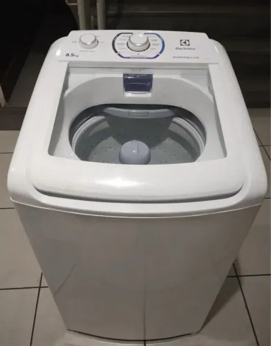 Máquina de lavar Eletrolux 8,5kg (entrego)