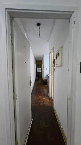 Apartamento amplo de 92 m² na Rua Barão de Paranapiacaba - Excelente localização