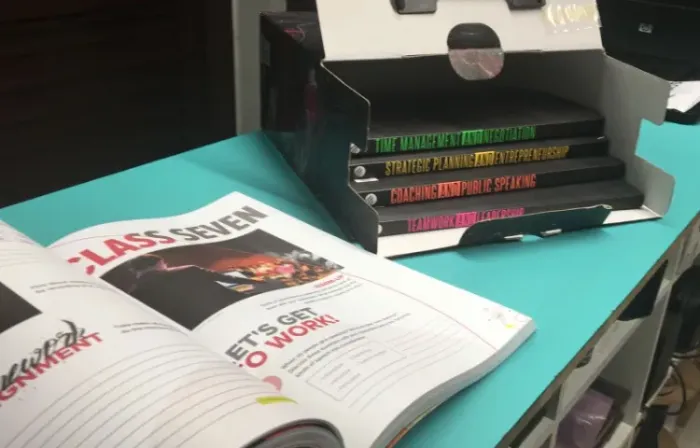 Box Livros de Inglês - Wise Up (Kit com 5 volumes) falta o guide book