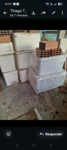 Vende caixa de isopor