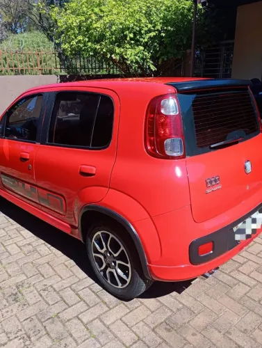 Fiat Uno Sporting 1.4 EVO Fire Flex 8V 4P 2011