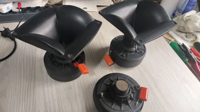 Lote de 3 drivers diversos usados funcionando, 170 reais 