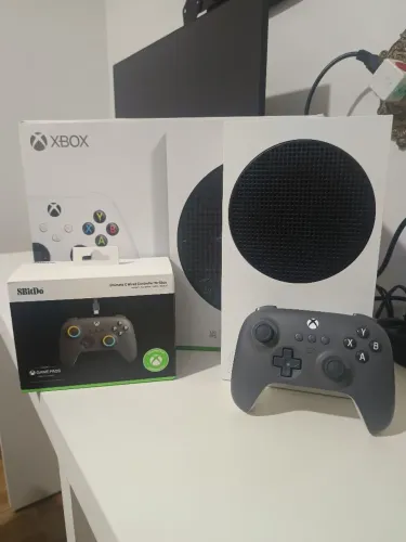Xbox Series S - Console 512GB SSD Até 120 FPS  + Controle 8BitDo Ultimate C