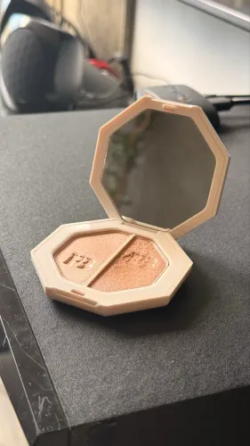 Iluminador Fenty Beauty