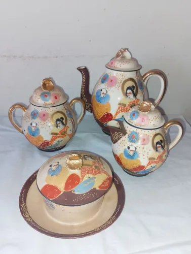 Conjunto de louça antigo 5 peças