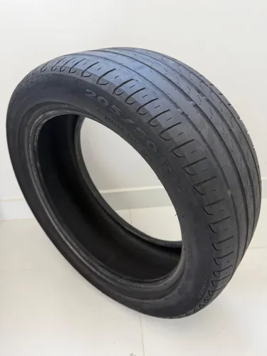 Pneu Pirelli Aro 17 Cinturato P7 205/50R17 93W