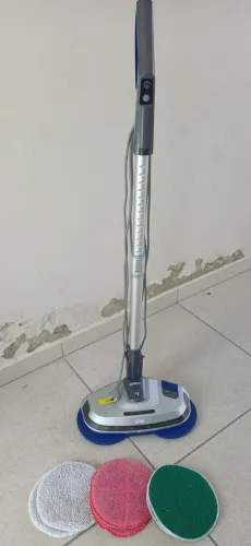Limpador e Polidor de Pisos WAP Brilha UP 220V
