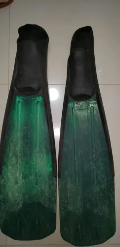 Nadadeira Pé De Pato Mergulho Apnéia Caça Sub ( Pés 44/46) (Usado)- Pegar no Ingá/Niterói/
