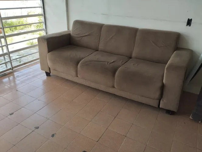 Vendo cadeiras e sofá 