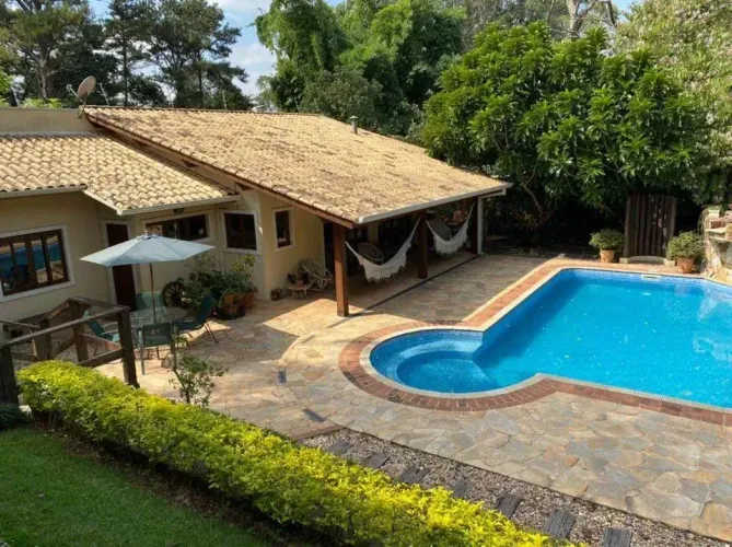 Casa Condomínio Parque Primavera na Granja Viana
