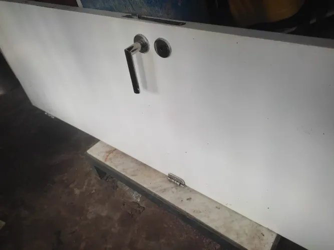 PORTA E LAVATÓRIO DECA BANHEIRO 