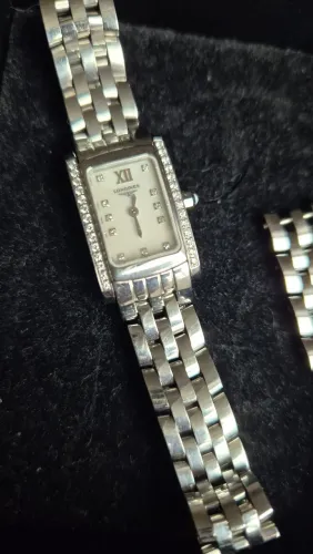 Vendo um relógio Longines  Dolce Vita com diamantes  , usado , VINTAGE 