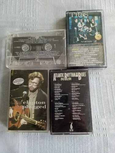 4 fitas cassete Pink floyd, Eric Clapton. Titas e Atlantic Blues