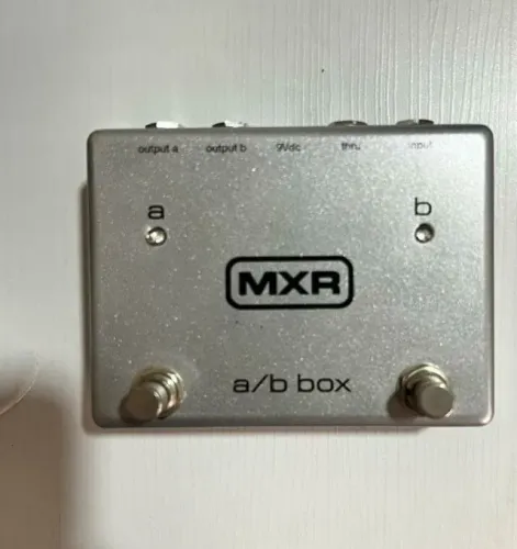 Pedal MXR M196 A/B Box | Usado em Ótimo Estado