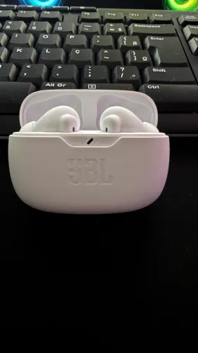 Fone jbl na caixa