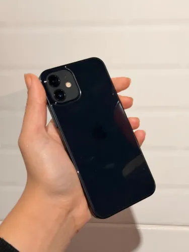 iPhone 12 - 64gb preto 77% | R$1300