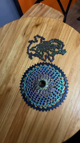 Vendo Cassete SRAM XX1 Rainbow + corrente XX1