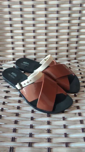 EXCELENTE MELISSA NUM 35