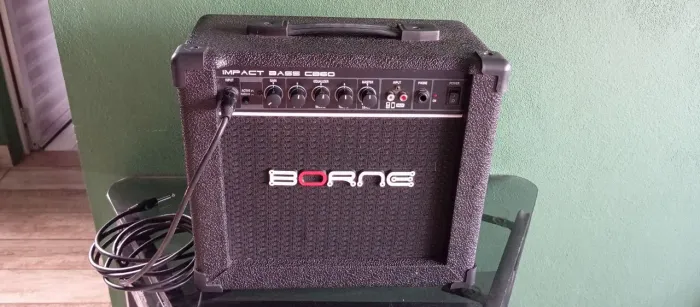 Amplificador para Baixo Impact Bass 20w Rms CB60 Borne
