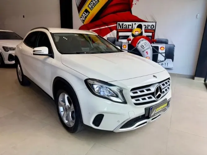 Mercedes-Benz GLA 200 Adv. 1.6/1.6 TB 16V Flex Aut. 2018