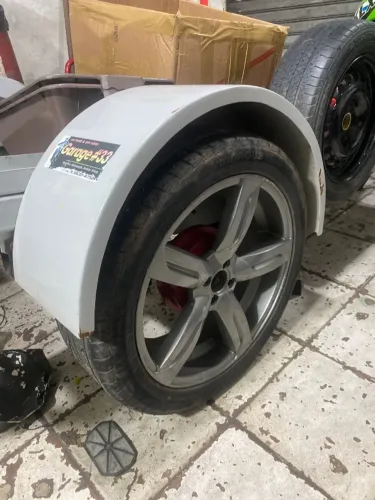 Jogo de Roda pra carrocinha 2 eixos pra jet ou pra moto