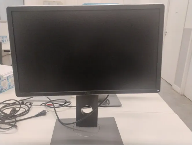 Monitor Dell semi novo