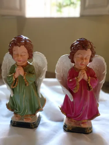 Escultura de anjinhos