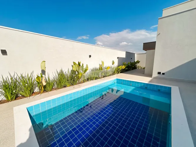 Condomínio Quinta do Ipê - Casa 03 suítes e com piscina à venda no condomínio Quinta do Ip