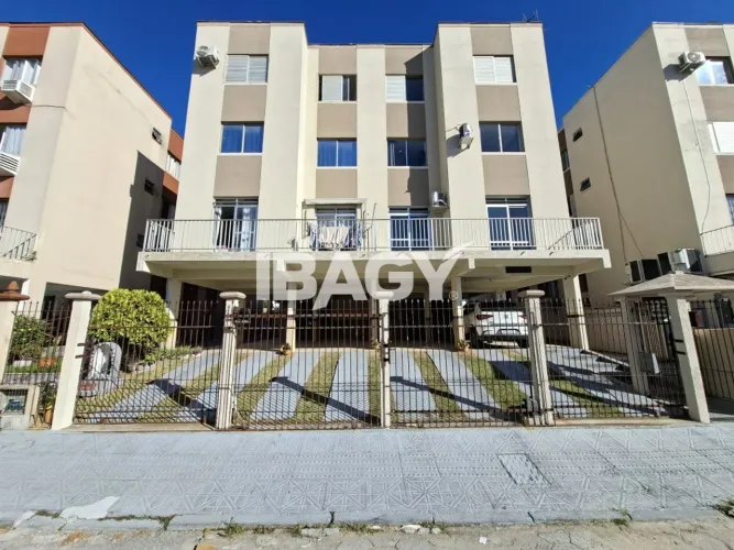 Excelente Apartamento 2 dormitório(s) em Roçado - São José