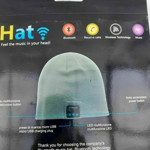 Touca com Bluetooth . Na cor Bordô.  Nova. 