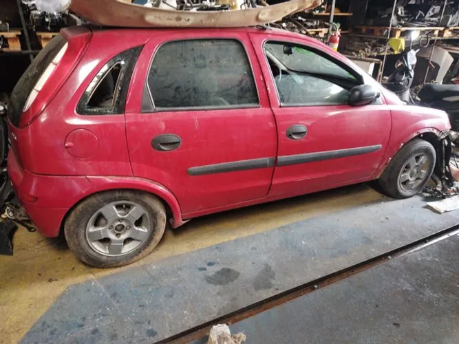 Sucata para retirada de peças GM Corsa joy