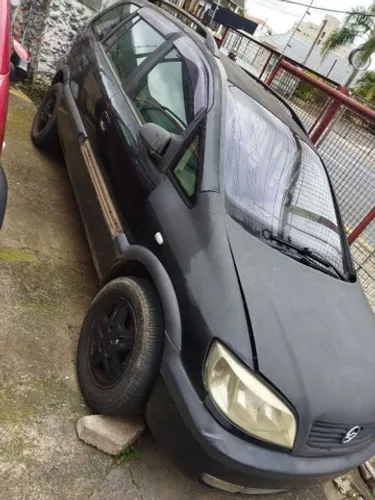 Sucata para retirada de peças GM Zafira