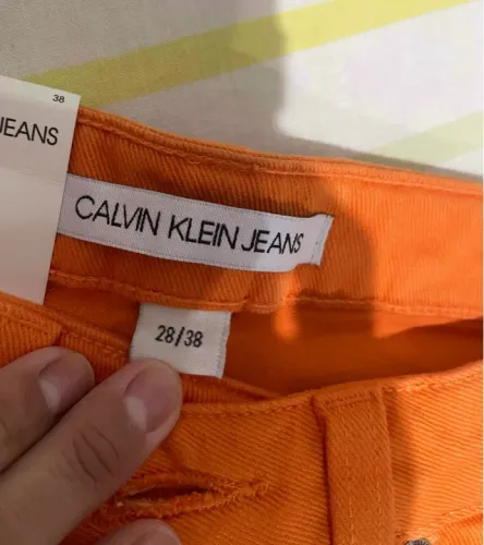 Calça Calvin Klein feminina