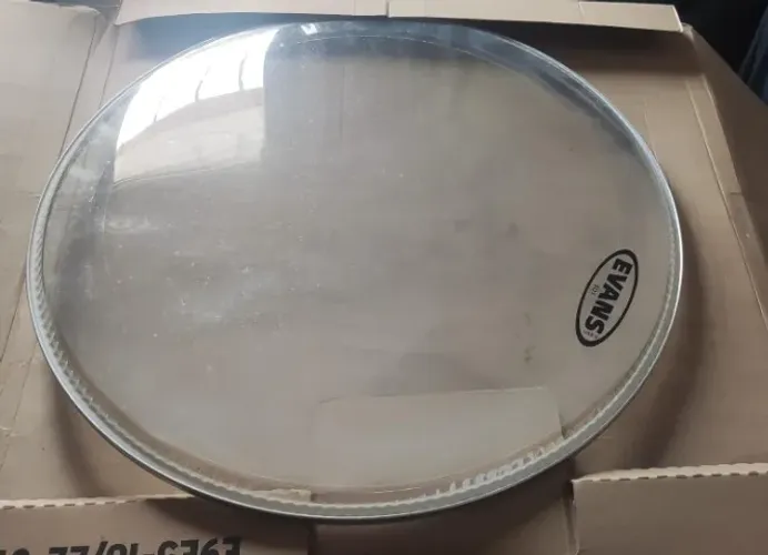 Pele de bumbo Evans EQ3 Clear 20" Filme 0Duplo c/ Anel Abafador - NOVA