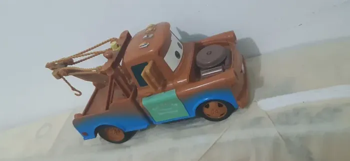 Carrinho Mate com controle remoto<br>