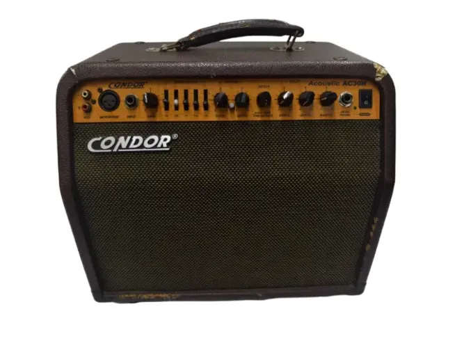 Cubo de violão CONDOR AC30R