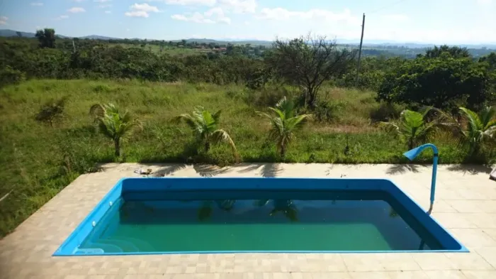  Sitio 20.000m² casa, quartinho de ferramentas, piscina, campo de futebol, poço artesiano.