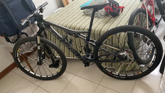Epic full Carbon comp 
