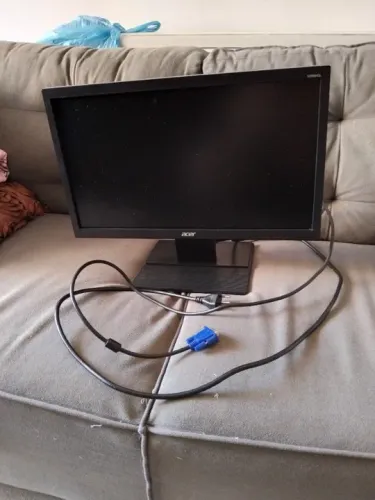 Monitor 19,5" LED Inclinação 25º ACER V206HQL VGA/VESA Estado de Novo!