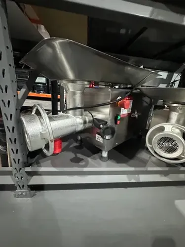Picador de carne boca 98 inox 380v trifásico skymsen 