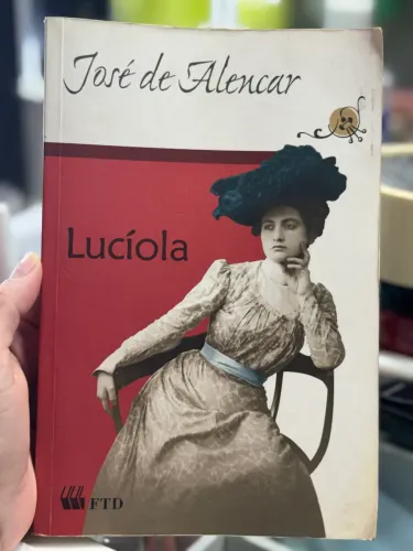 Vendo livro ? Lucíola? de José de Alencar 