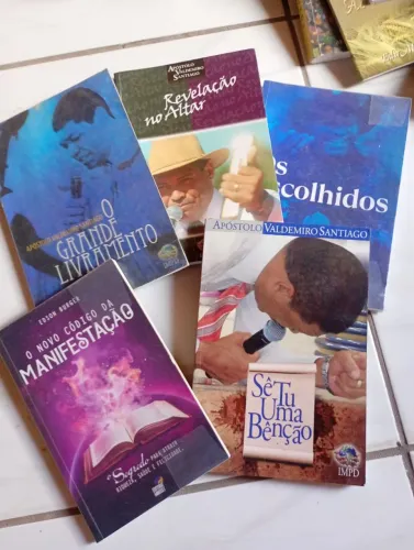 Box especial de livros Apóstolo Valdemiro Santiago.